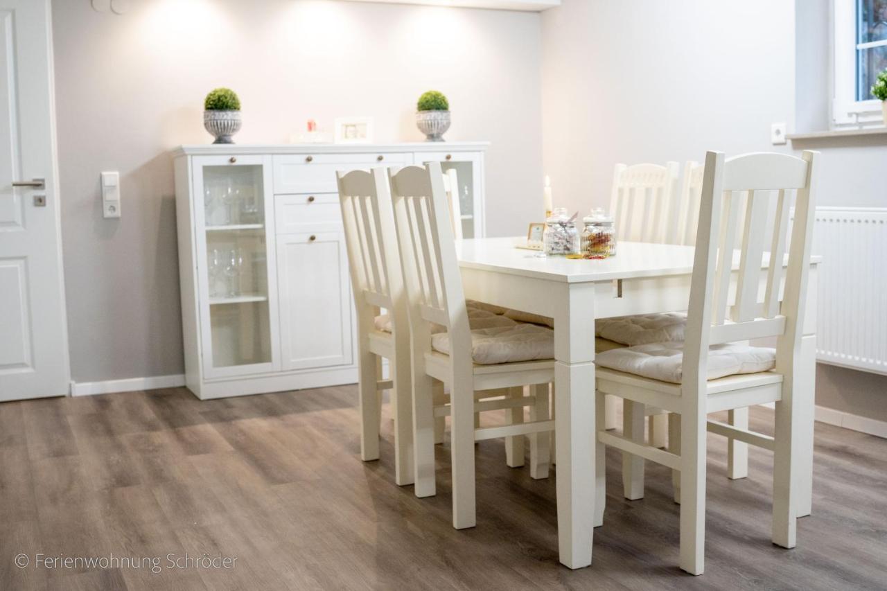 Ferienwohnung Schroeder 바른트럽 외부 사진